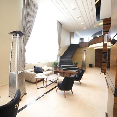 عمان فندق صحارى الخليج Sahara Gulf Hotel Apartments المظهر الخارجي الصورة