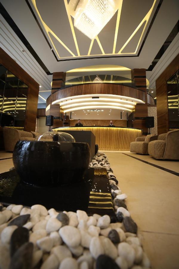 عمان فندق صحارى الخليج Sahara Gulf Hotel Apartments المظهر الخارجي الصورة