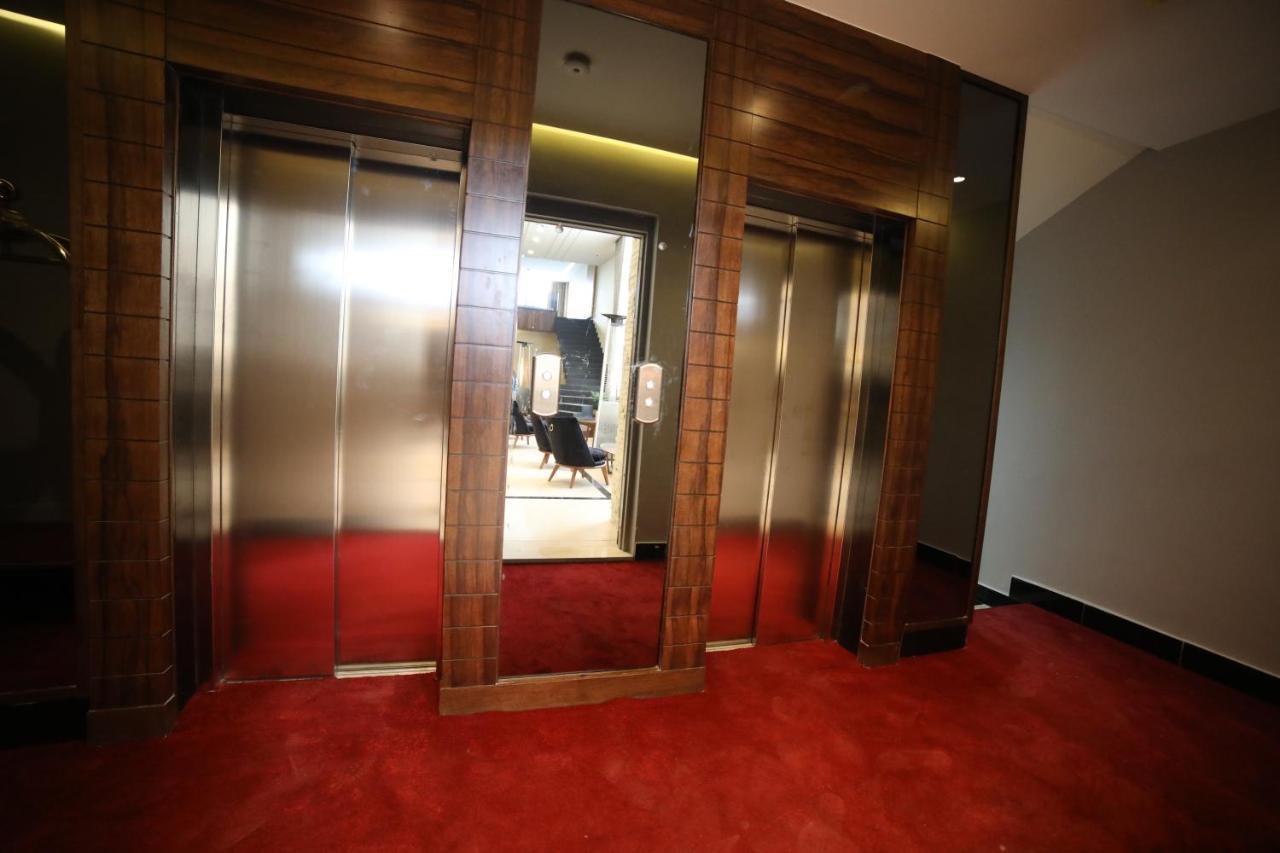 عمان فندق صحارى الخليج Sahara Gulf Hotel Apartments المظهر الخارجي الصورة