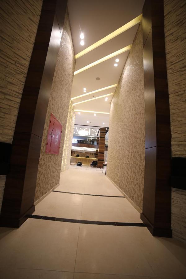 عمان فندق صحارى الخليج Sahara Gulf Hotel Apartments المظهر الخارجي الصورة